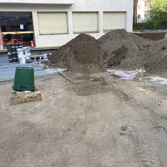 Décaissement et réaménagement complet d'un jardin sur dalle