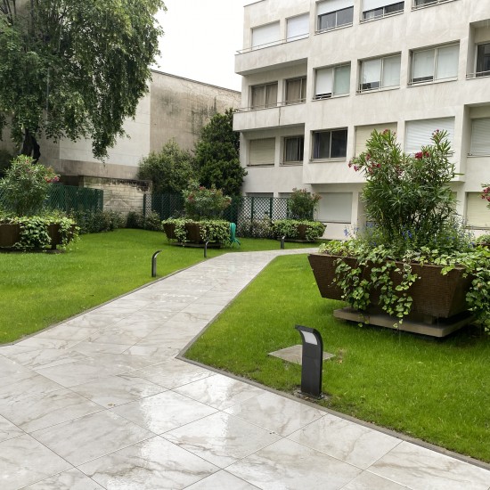 Décaissement et réaménagement complet d'un jardin sur dalle